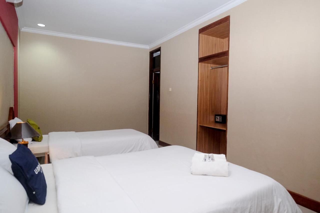 Urbanview Hotel Syariah Wisnugraha By Reddoorz Yogyakarta Exterior foto